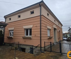 Prodajem domaćinstvo sa dva stambena object, Mrčajevci