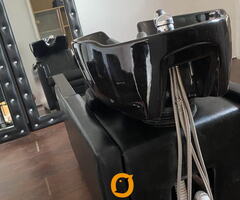 Na prodaju kompletna oprema za frizerski salon - 6