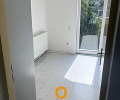 Izdajem kuću u Zemunu, na odličnoj lokaciji, u ulici Mozerova - 3